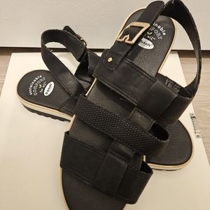 Dr. Scholl's Sustainable Comfort Blk Sandals